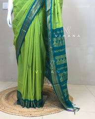 Kanchi Cotton Saree Parrot Green Color