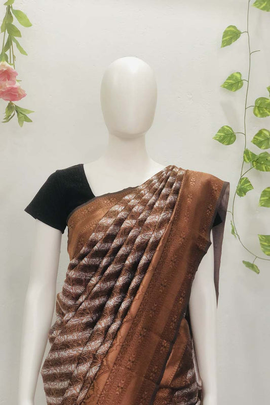 Brown color Kanjeevaram Art Silk Saree with leheriya print. Including Unstiched Blouse piece
